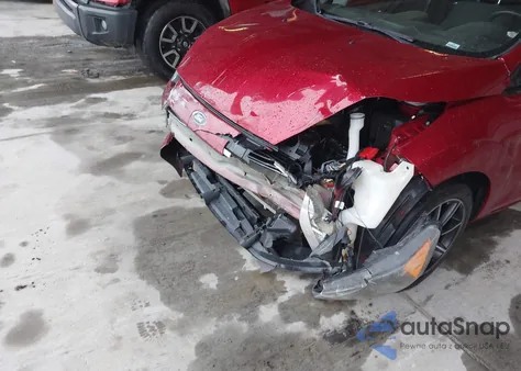 2016 Ford Fiesta Se z USA, uszkodzony, nr VIN 3FADP4BJ8GM173045